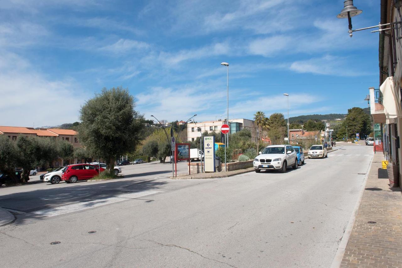 S19 - Sirolo, Bilocale In Pietra Del Conero Daire Dış mekan fotoğraf